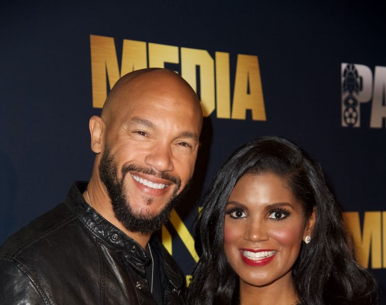 Stephen Bishop and Denise Boutte get close for a click