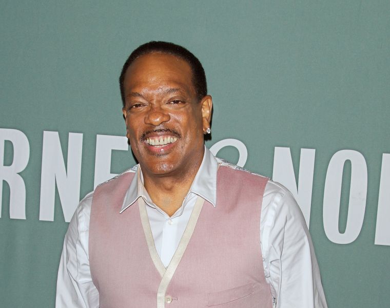 Outstanding Male Artist - Charlie Wilson