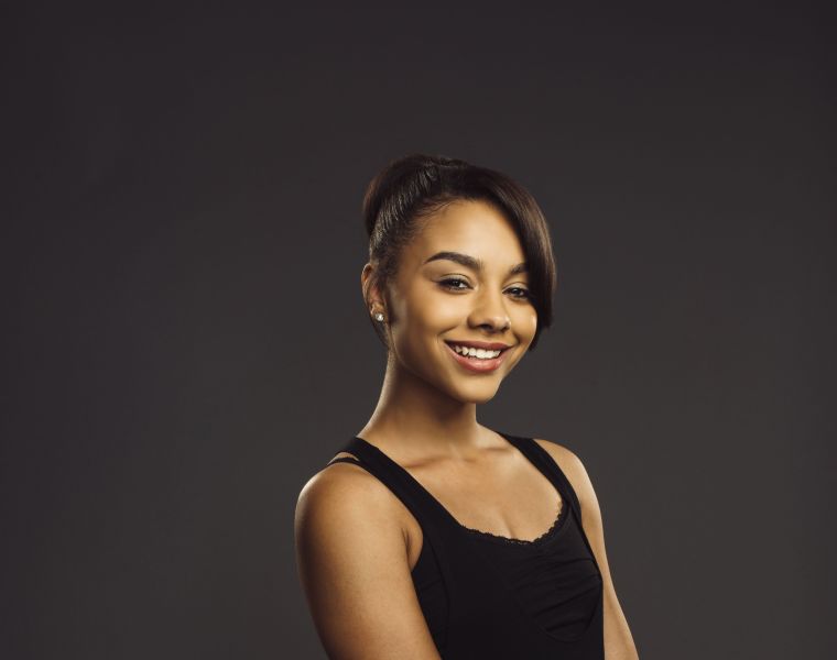 Alix Lapri as Madison