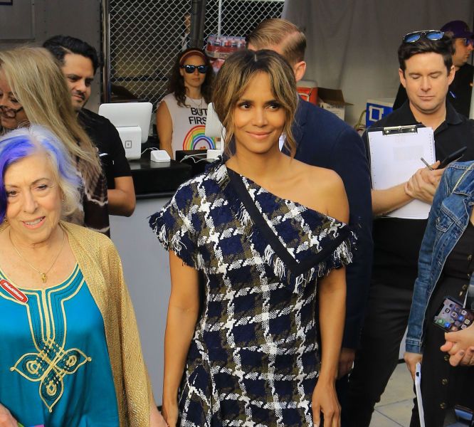 Halle Berry In A Asymetrical Look