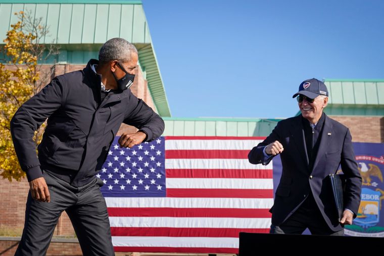 Dabbing as Obama Campaigns With Biden In Michigan 3 Days Ahead of the Biden/Harris Election