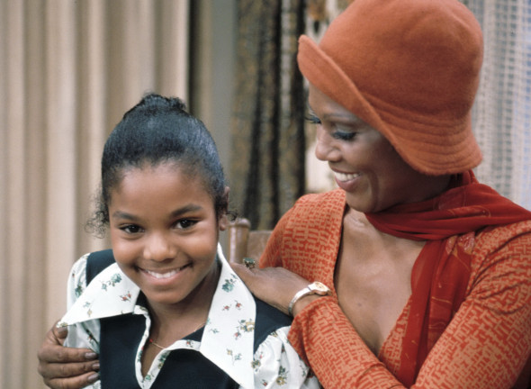 LOS ANGELES - JANUARY 1: Actresses Janet Jackson (left) and Ja'net Dubois appear in a scene from the CBS television comedy series "GOOD TIMES" in 1974 in Los Angeles, CA. (Photo by CBS via Getty Images)